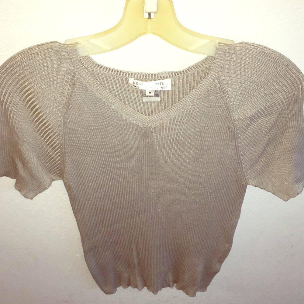 Grey top